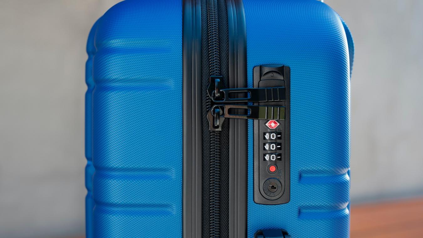 Voici l’astuce magique pour ouvrir sa valise quand on a oublié le code Metrotime