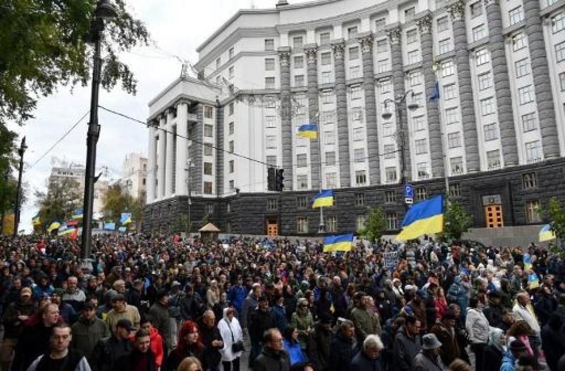 Tienduizend Oekraïners betogen tegen "capitulatie" aan pro-Russische