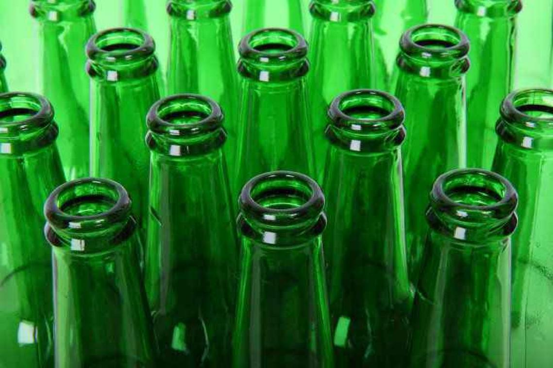 Dit de reden waarom bierflesjes bruin groen zijn - Metrotime