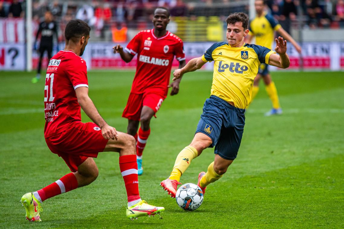 ZOVEEL verdient een Belgische profvoetballer gemiddeld - Metrotime